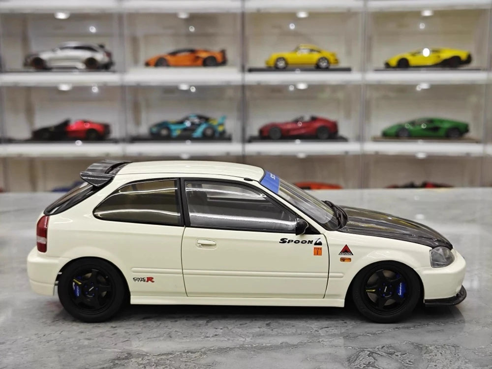 [MotorHelix] 1:18 Honda 1997 Civic Type R EK9 White & Black Model Car Die-Cast