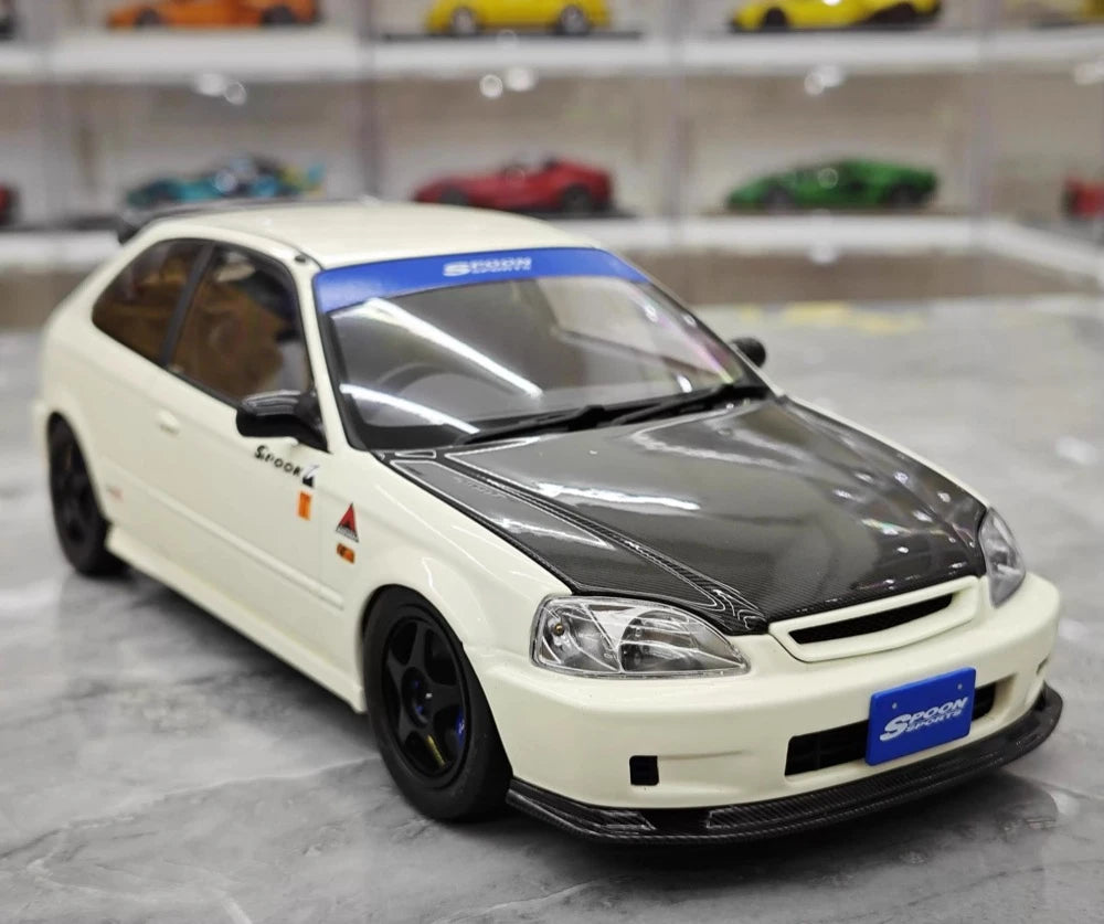 [MotorHelix] 1:18 Honda 1997 Civic Type R EK9 White & Black Model Car Die-Cast