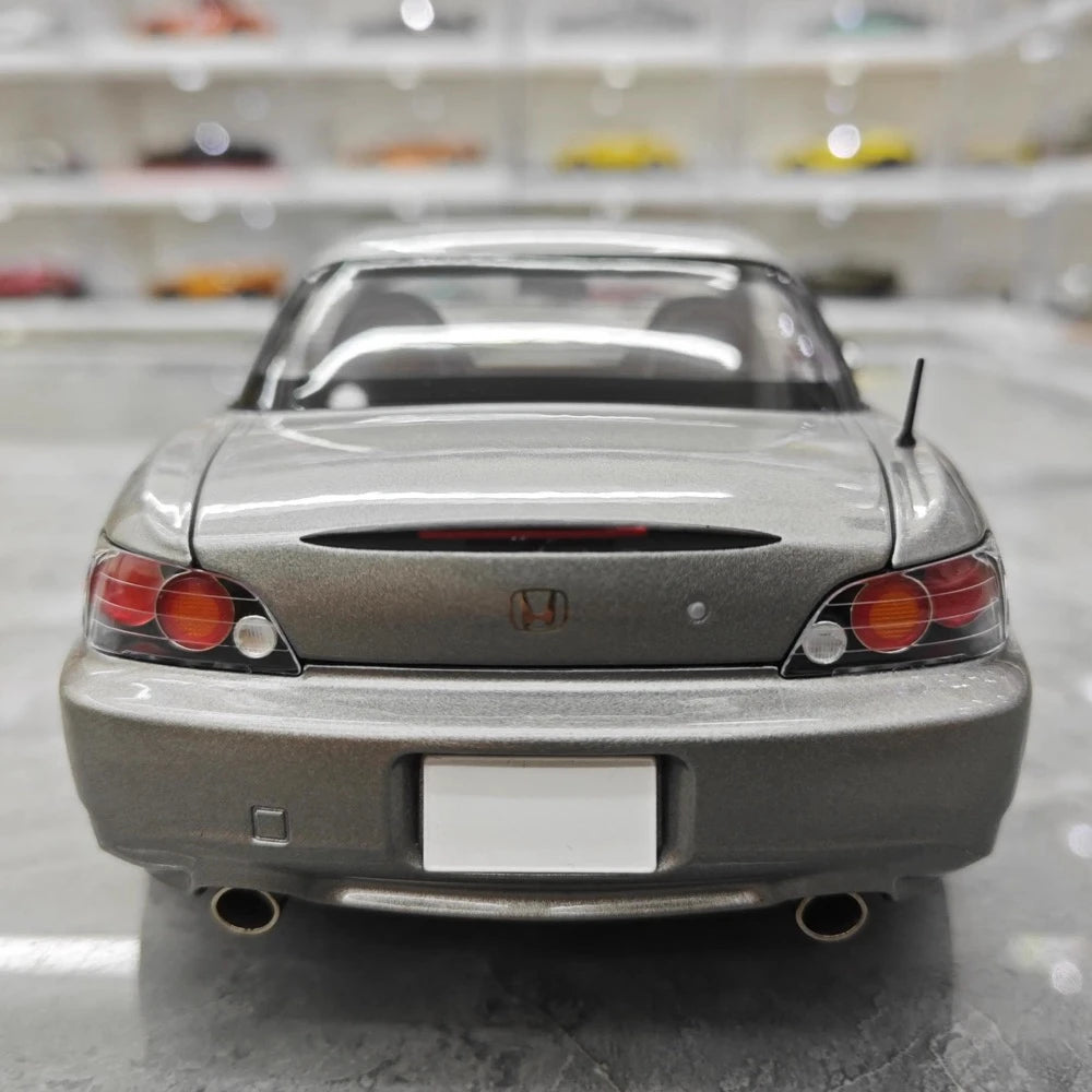 [MotorHelix] 1:18 Honda 2005 S2000 AP2 Gray Model Car Die-Cast