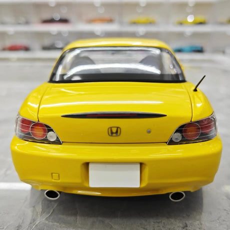 [MotorHelix] 1:18 Honda 2005 S2000 AP2 Yellow Model Car Die-Cast