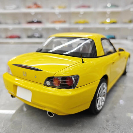 [MotorHelix] 1:18 Honda 2005 S2000 AP2 Yellow Model Car Die-Cast