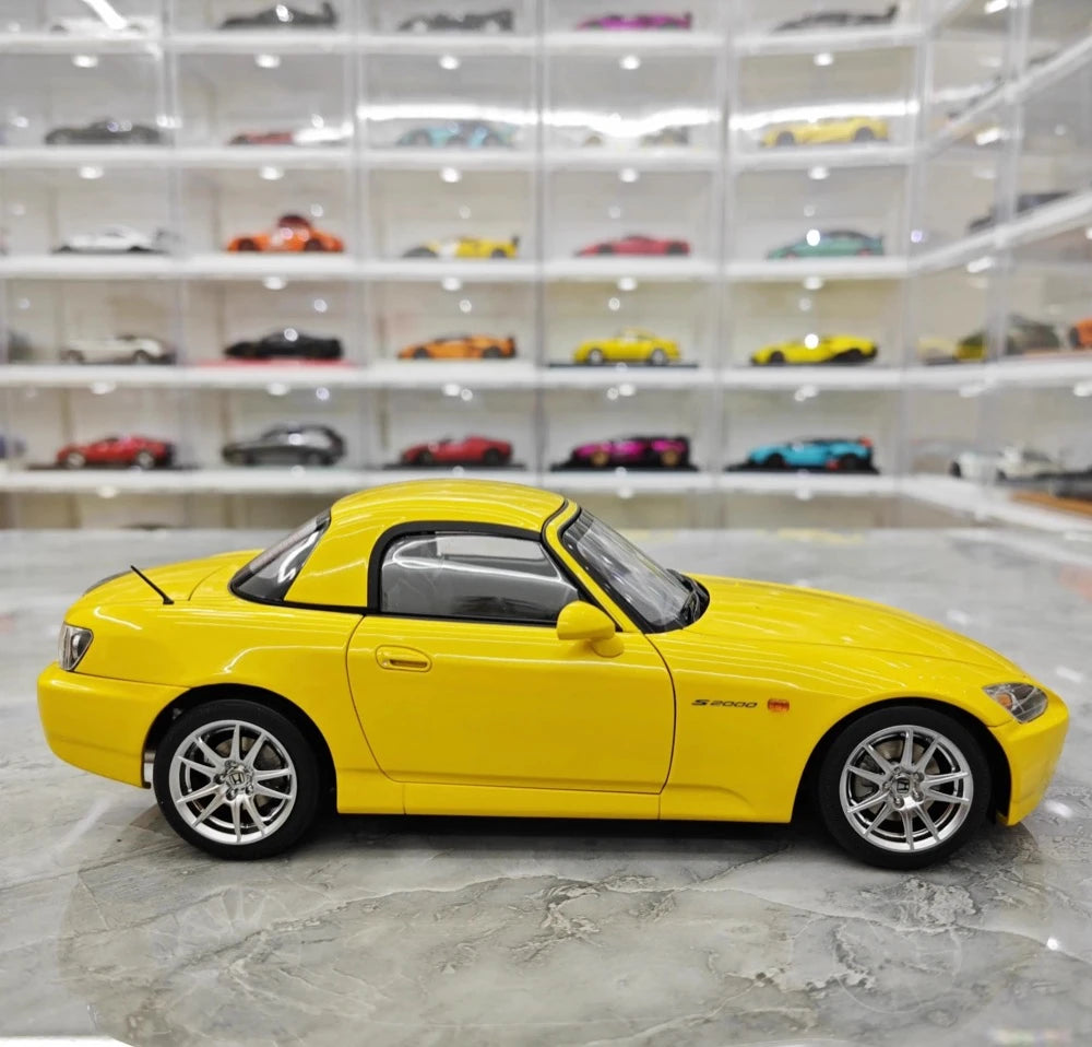 [MotorHelix] 1:18 Honda 2005 S2000 AP2 Yellow Model Car Die-Cast