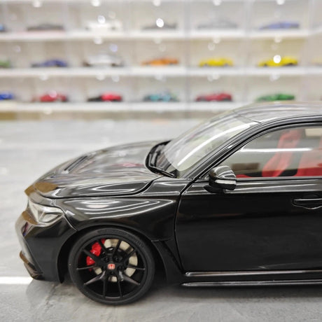 [MotorHelix] 1:18 Honda 2023 Civic Type R Black Model Car Die-Cast