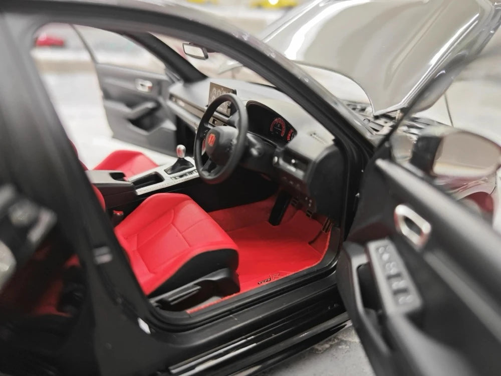 [MotorHelix] 1:18 Honda 2023 Civic Type R Black Model Car Die-Cast