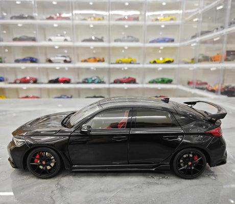 [MotorHelix] 1:18 Honda 2023 Civic Type R Black Model Car Die-Cast