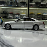 MotorHelix Mercedes-Benz 2006 S-Class S600L W221 Silver 1:18 – Keräilyesineitä valuvalumalleja
