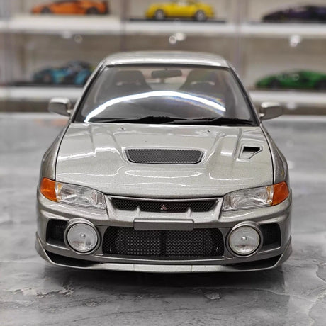 [MotorHelix] 1:18 Mitsubishi 1997 Lancer Evolution IV Gray Model Car Die-Cast