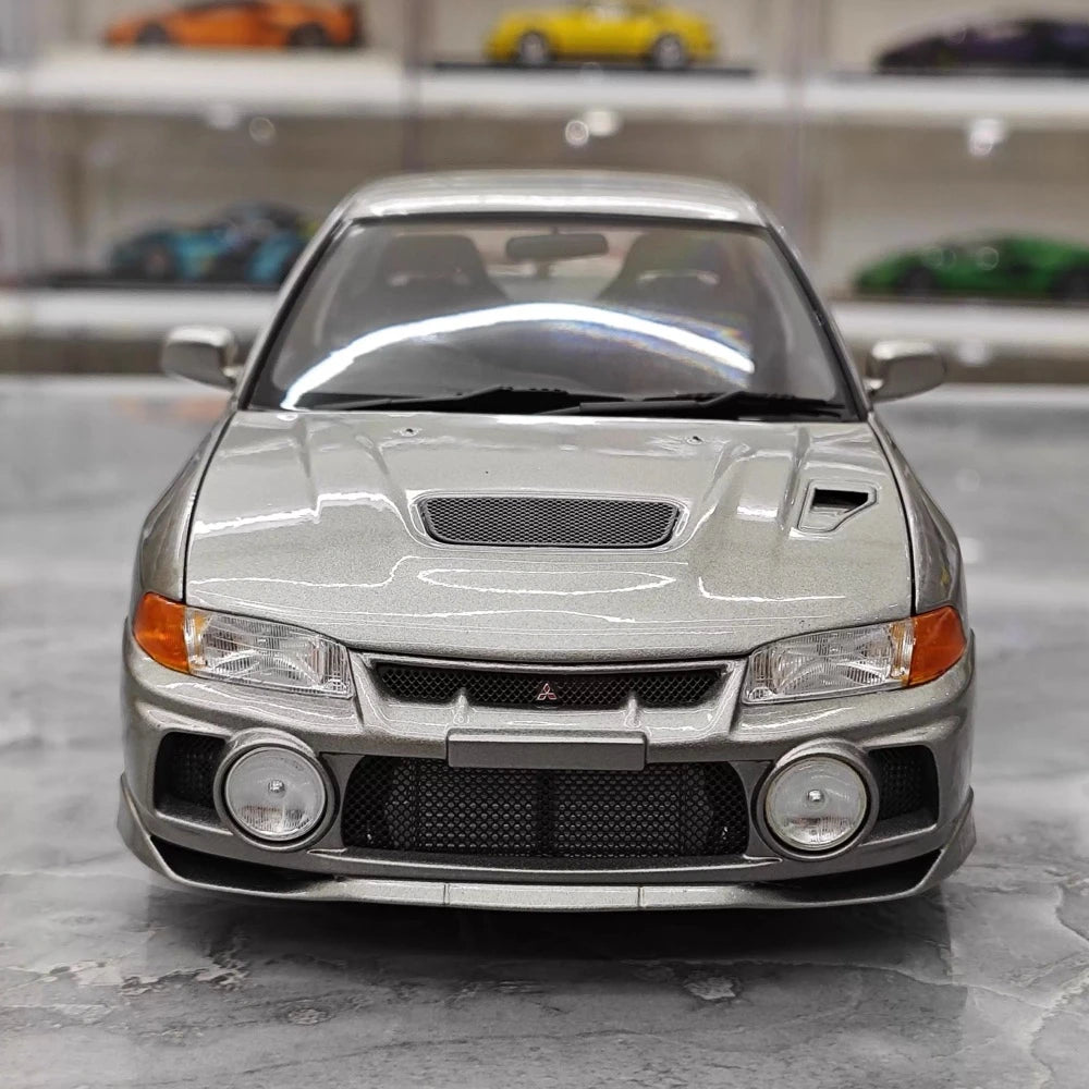 [MotorHelix] 1:18 Mitsubishi 1997 Lancer Evolution IV Gray Model Car Die-Cast