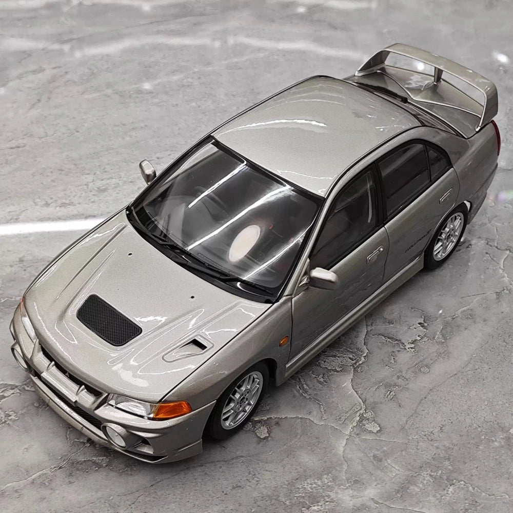 [MotorHelix] 1:18 Mitsubishi 1997 Lancer Evolution IV Gray Model Car Die-Cast