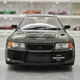 MotorHelix Mitsubishi 2000 Lancer Evolution VI GSR Tommi Makinen Edition preto 1:18 – modelo de coleção em metal fundido