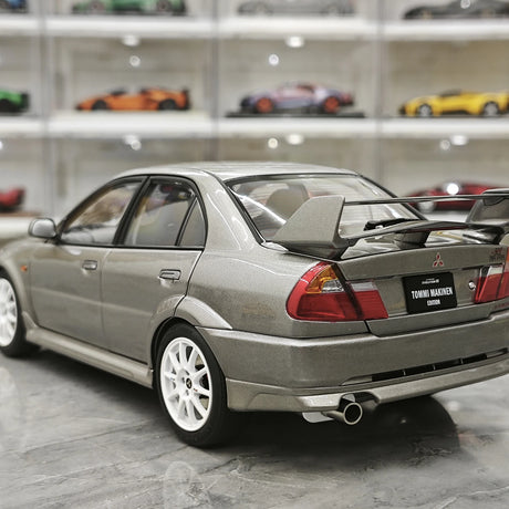 MotorHelix Mitsubishi 2000 Lancer Evolution VI GSR Tommi Makinen Edition Silver 1:18 – Collectible Diecast Model Die-Cast