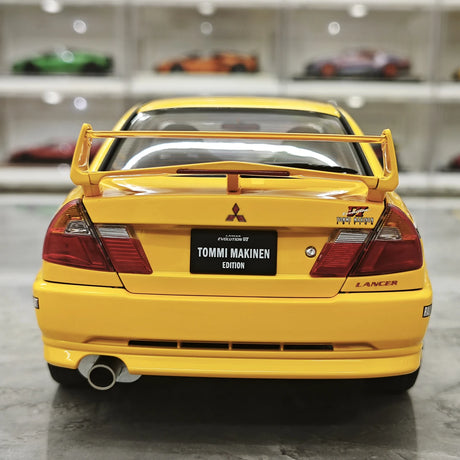 MotorHelix Mitsubishi 2000 Lancer Evolution VI GSR Tommi Makinen Edition Yellow 1:18 – Collectible Diecast Model Die-Cast