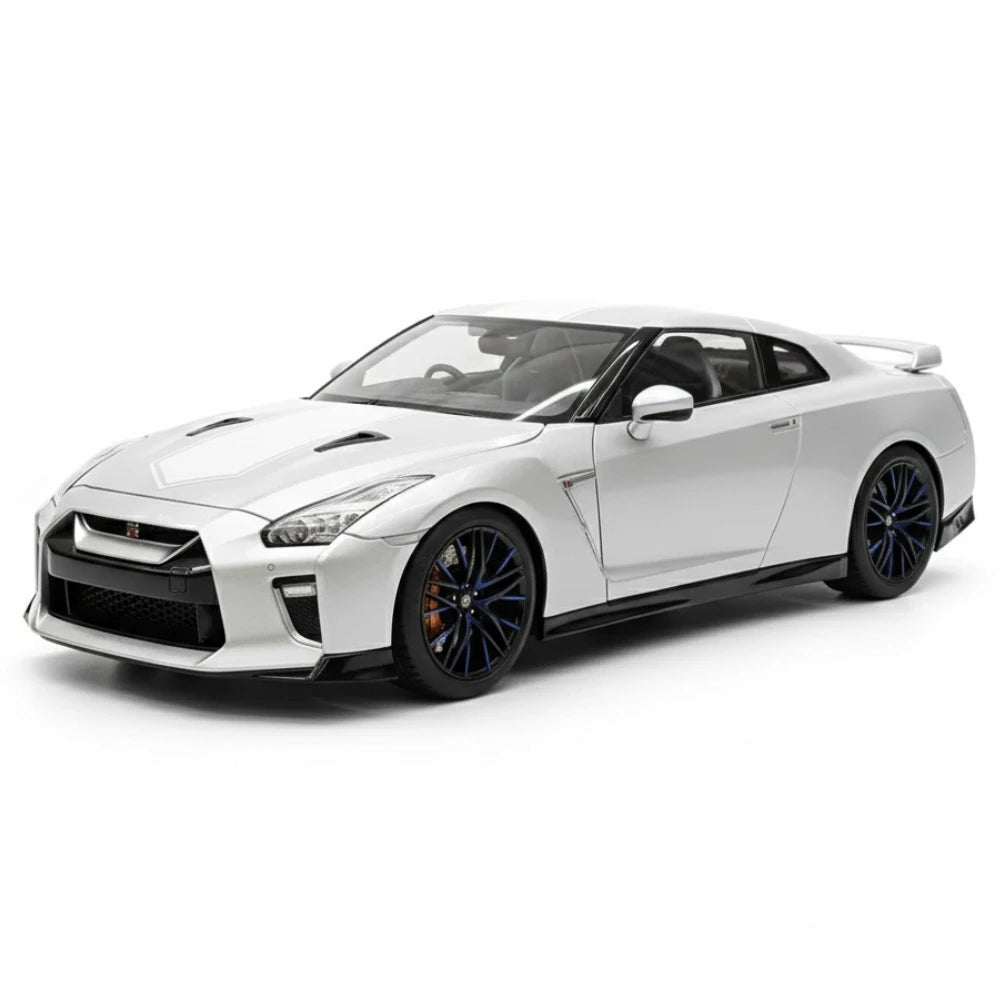 [MotorHelix] 1:18 Nissan 2019 GT-R R35 50th Anniversary Silver Model Car Die-Cast