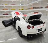 [MotorHelix] 1:18 Nissan 2019 GT-R R35 50th Anniversary blanc voiture miniature Die-Cast