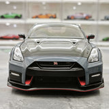 MotorHelix Nissan 2022 GT-R NISMO Special Edition Gray 1:18 – Modello da collezione pressofuso