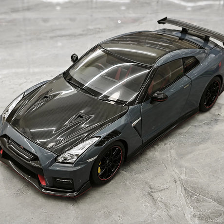 MotorHelix Nissan 2022 GT-R NISMO Special Edition Gray 1:18 – Modello da collezione pressofuso