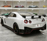 MotorHelix Nissan 2022 GT-R NISMO Special Edition Silver 1:18 – Modello da collezione in pressofuso