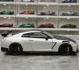 MotorHelix Nissan 2022 GT-R NISMO Special Edition Silver 1:18 – Modello da collezione in pressofuso