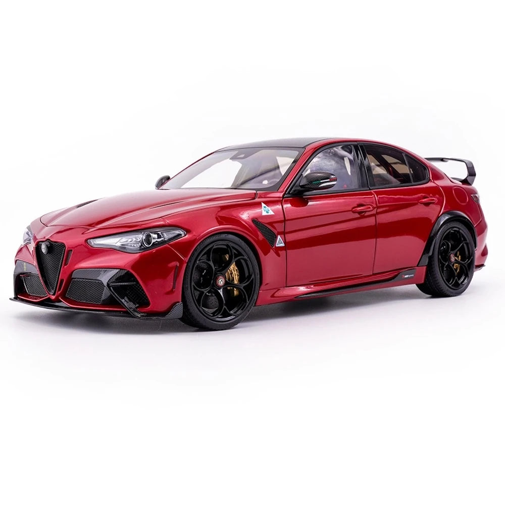 [MotorHelix] 1:18 Alfa Romeo 2020 Giulia GTA rood modelauto Die-Cast