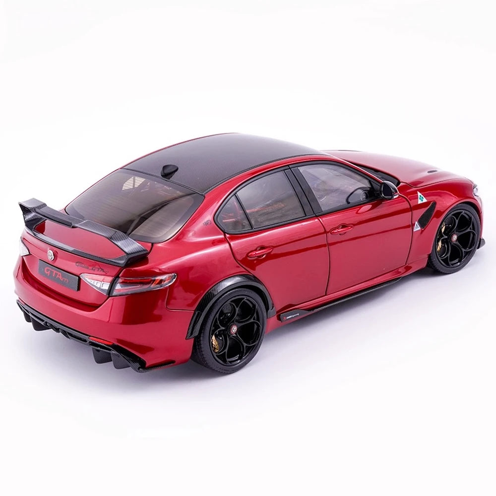 [MotorHelix] 1:18 Alfa Romeo 2020 Giulia GTA Red Model Car Die-Cast