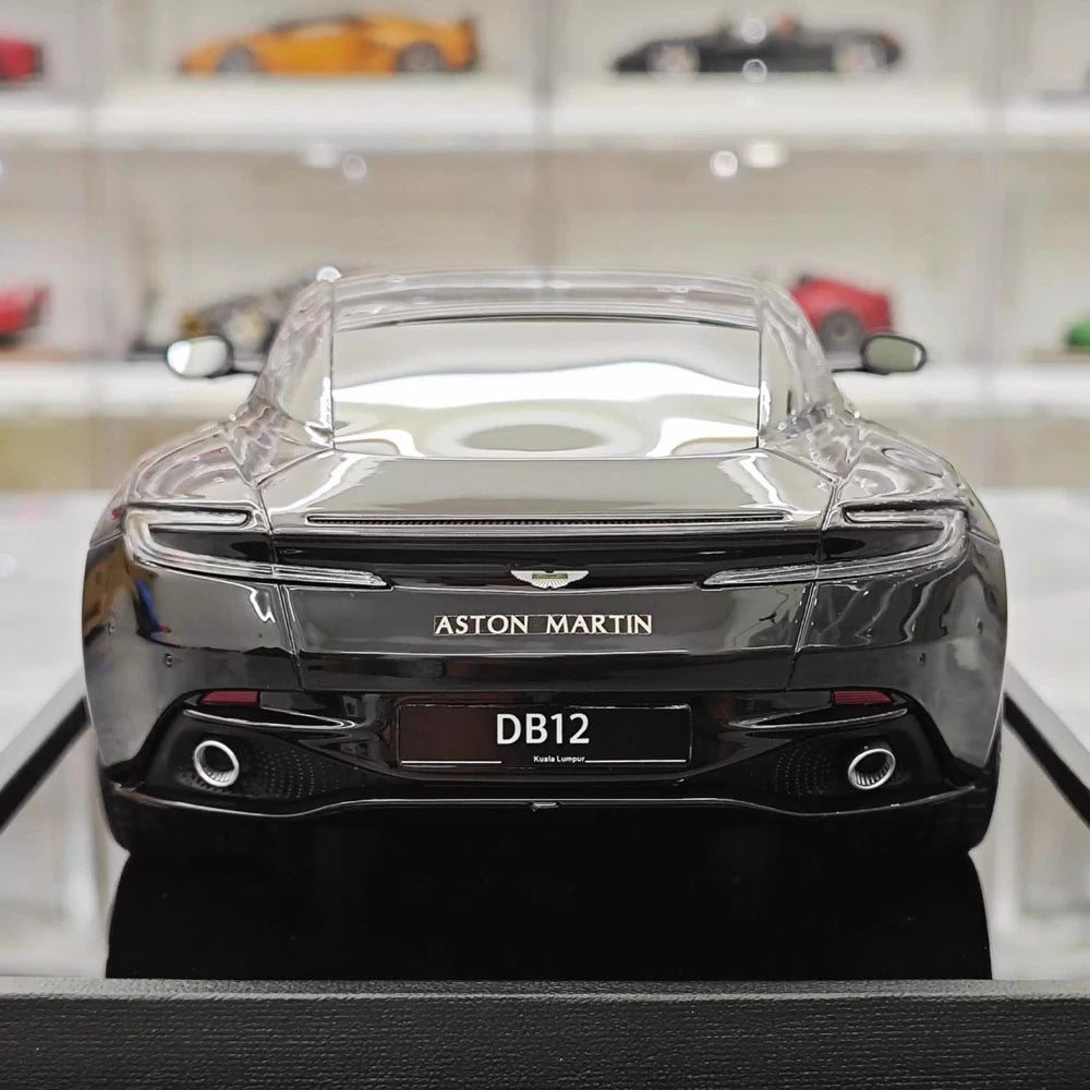 [MotorHelix] 1:18 Aston Martin 2023 DB12 Coupe Black Model Car Resin