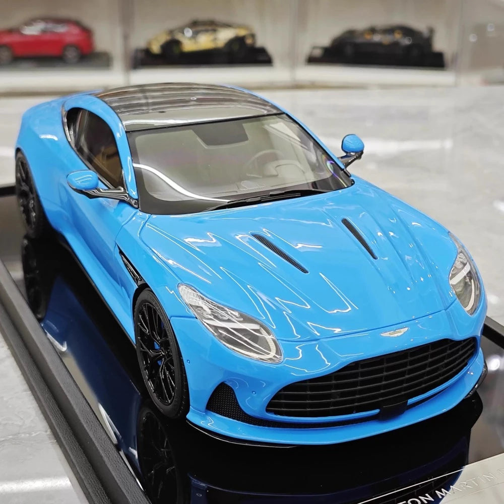 [MotorHelix] 1:18 Aston Martin 2023 DB12 Coupe Cyan Model Car Resin