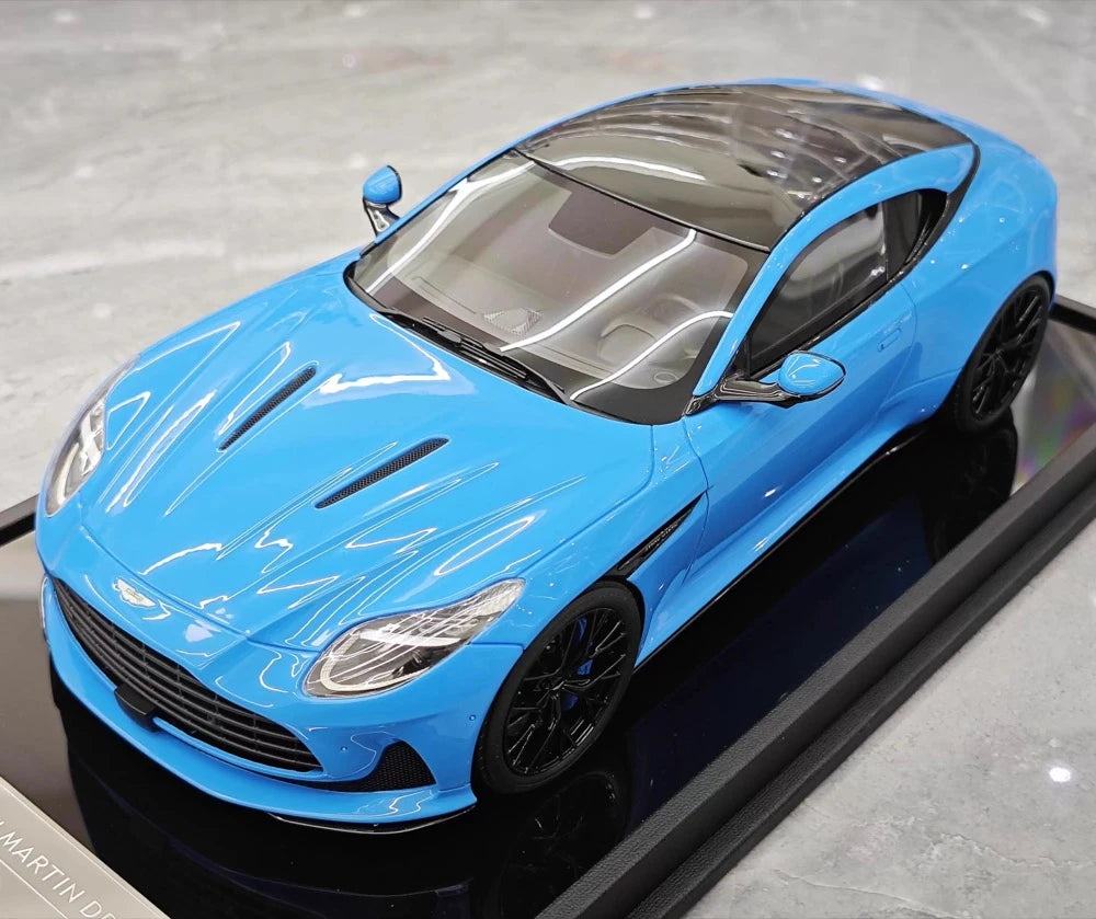 [MotorHelix] 1:18 Aston Martin 2023 DB12 Coupe Cyan Model Car Resin