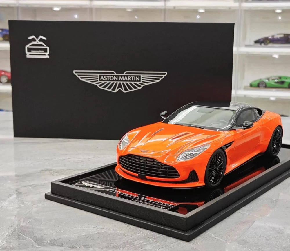 [MotorHelix] 1:18 Aston Martin 2023 DB12 Coupe Orange Model Car Resin