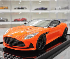 [MotorHelix] 1:18 Aston Martin 2023 DB12 Coupe Orange Model Car Resin