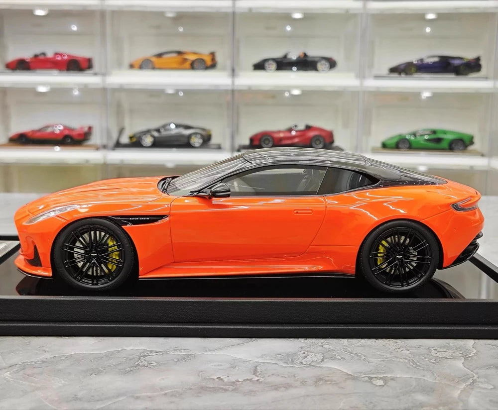 [MotorHelix] 1:18 Aston Martin 2023 DB12 Coupe Orange Model Car Resin