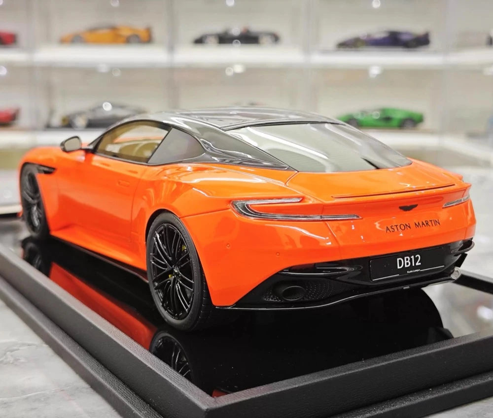 [MotorHelix] 1:18 Aston Martin 2023 DB12 Coupe Orange Model Car Resin