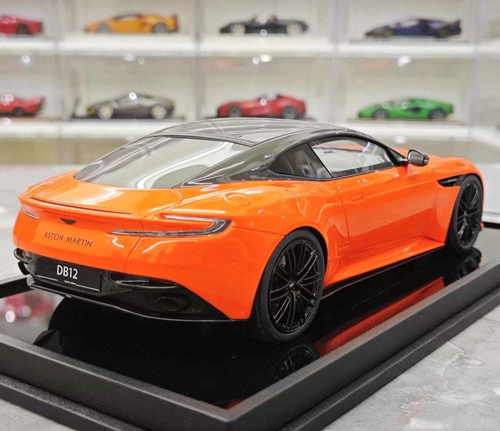 [MotorHelix] 1:18 Aston Martin 2023 DB12 Coupe Orange Model Car Resin