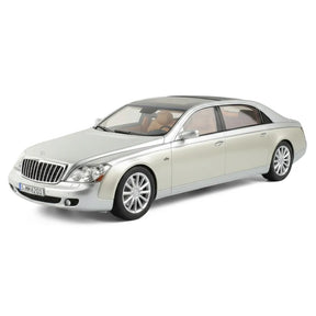 [MotorHelix] 1:18 Mercedes-Maybach 2007 62S Landaulet Silver Model Car Resin