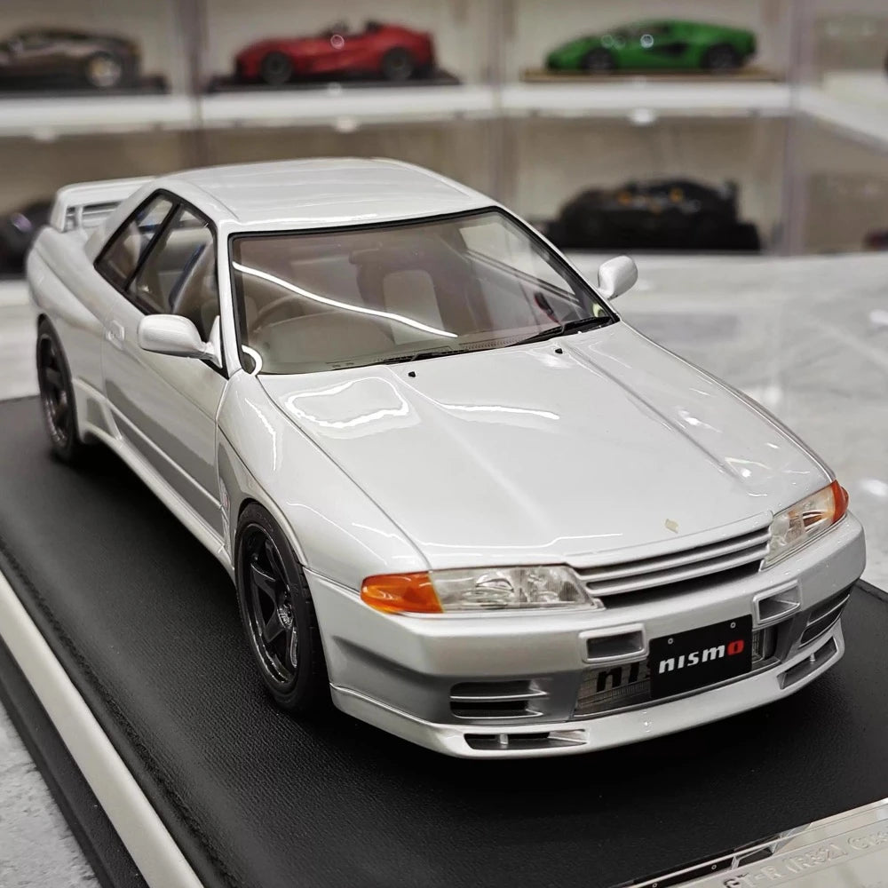 [MotorHelix] 1:18 Nissan 1990 Skyline GTR R32 Silver Model Car Resin