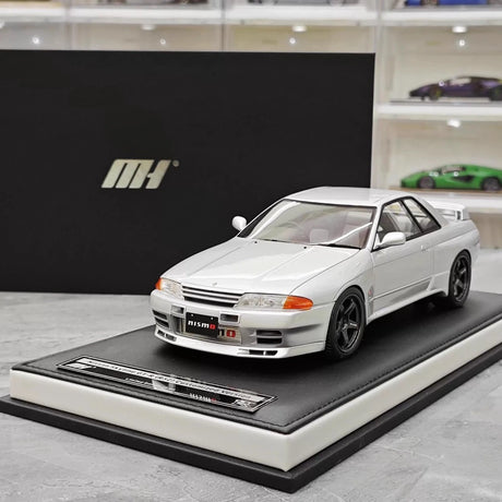 [MotorHelix] 1:18 Nissan 1990 Skyline GTR R32 Silver Model Car Resin