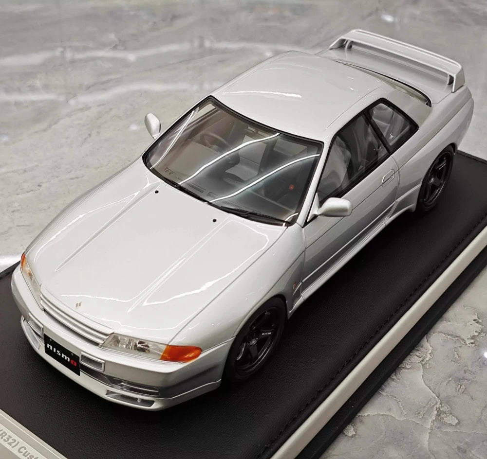 [MotorHelix] 1:18 Nissan 1990 Skyline GTR R32 Silver Model Car Resin