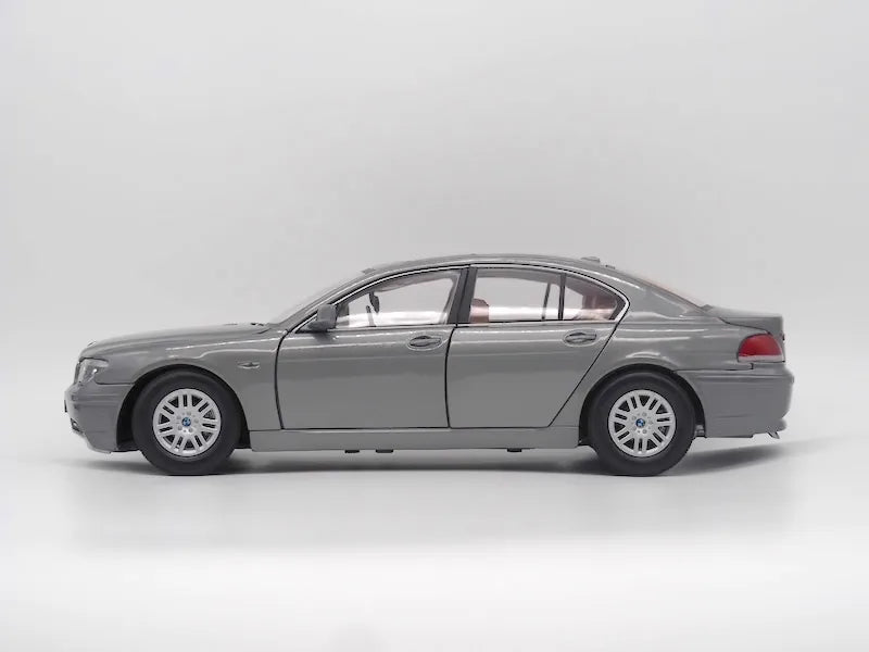 [MotorMax] 1:18 BMW 2002 E65 745i Gray Model Car Die-Cast
