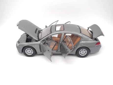 [MotorMax] 1:18 BMW 2002 E65 745i Gray Model Car Die-Cast