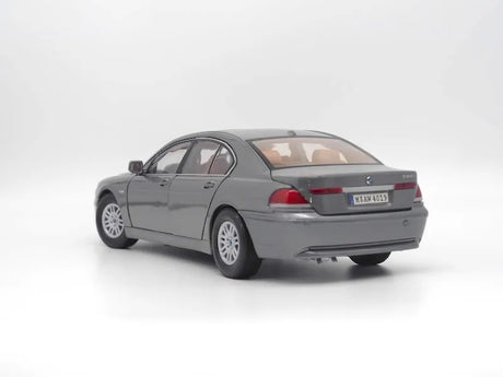 [MotorMax] 1:18 BMW 2002 E65 745i Gray Model Car Die-Cast
