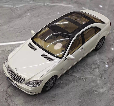 [MotorHelix] 1:18 Mercedes-Benz 2010 W221 S600L White Model Car Die-Cast