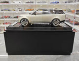 [MotorHelix] 1:18 Land Rover 2022 Range Rover SV Gold Model Car Resin
