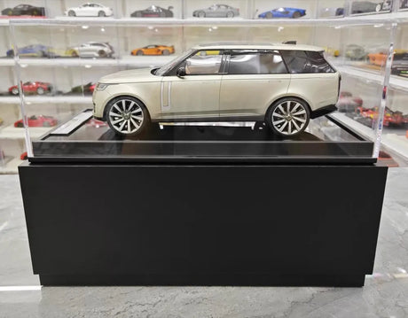 [MotorHelix] 1:18 Land Rover 2022 Range Rover SV Gold Model Car Resin