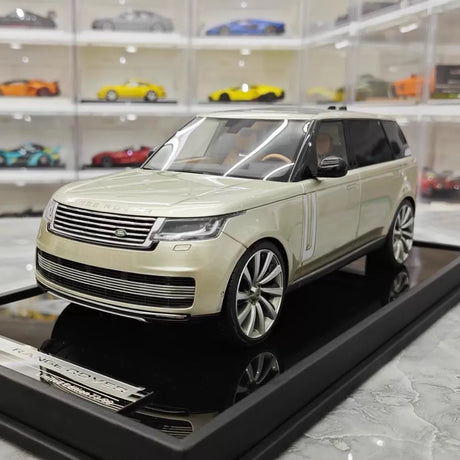 [MotorHelix] 1:18 Land Rover 2022 Range Rover SV Gold Model Car Resin