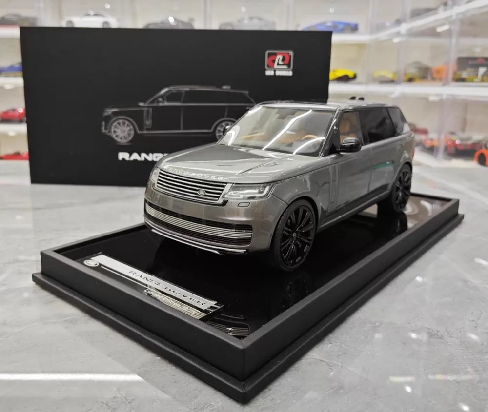 [MotorHelix] 1:18 Land Rover 2022 Range Rover SV Gray Model Car Resin