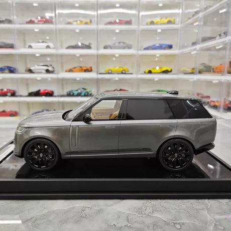[MotorHelix] 1:18 Land Rover 2022 Range Rover SV Gray Model Car Resin