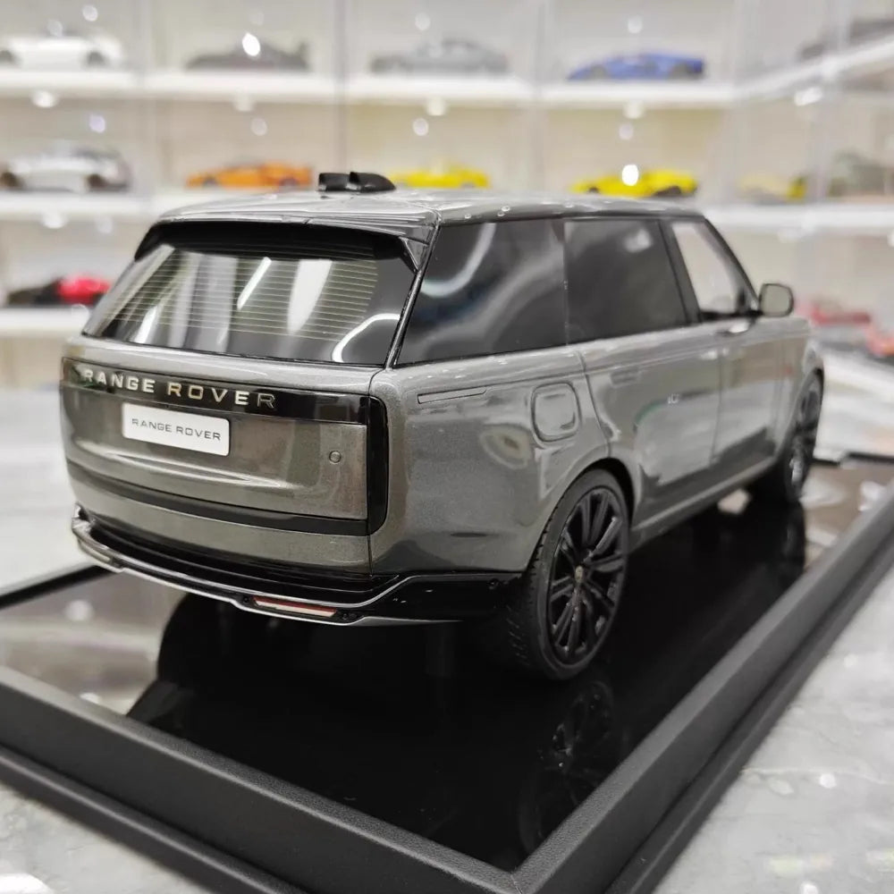 [MotorHelix] 1:18 Land Rover 2022 Range Rover SV Gray Model Car Resin