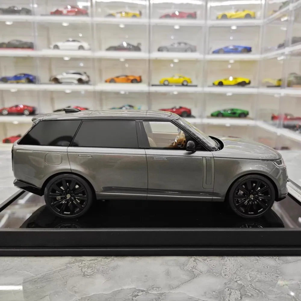 [MotorHelix] 1:18 Land Rover 2022 Range Rover SV Gray Model Car Resin