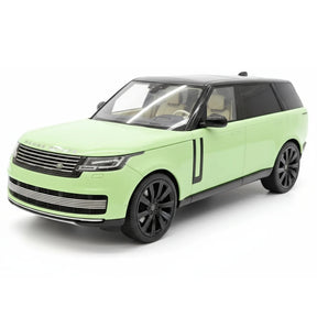 [MotorHelix] 1:18 Land Rover 2022 Range Rover SV グリーン モデルカー レジン