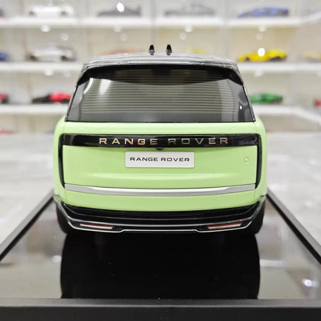 [MotorHelix] 1:18 Land Rover 2022 Range Rover SV Green Model Car Resin