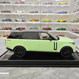 [MotorHelix] 1:18 Land Rover 2022 Range Rover SV グリーン モデルカー レジン